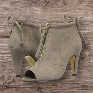 Bella Vita  Nicky Ii Ankle Bootie